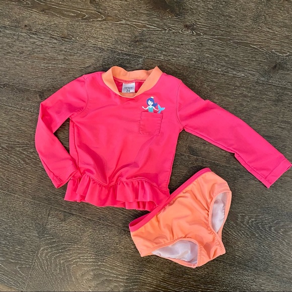 3/$20 Carter’s rash guard swimsuit  24 months - Picture 1 of 3